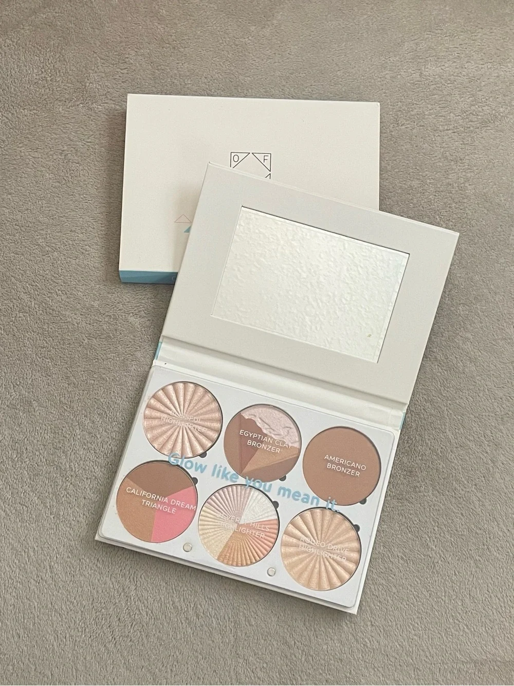 Ofra On The Glow Highlighting & Bronzing Palette